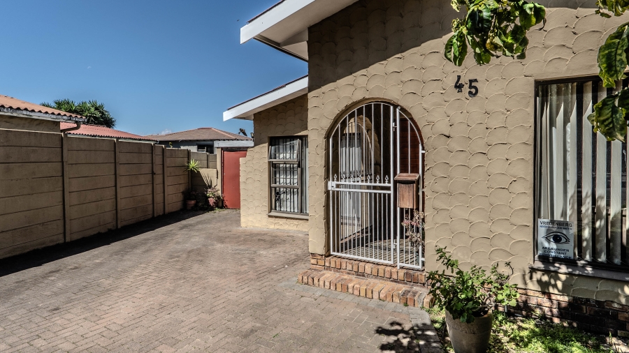 3 Bedroom Property for Sale in Vredenberg Western Cape